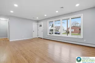 2218 2nd St, Wilson, PA 18042 - Photo 6