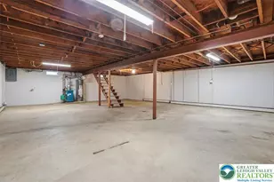 2218 2nd St, Wilson, PA 18042 - Photo 28