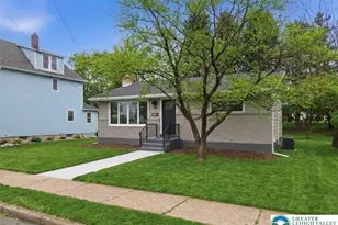 2218 2nd St, Wilson, PA 18042 - Photo 2