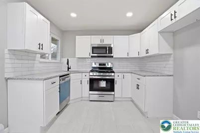 2218 2nd Street, Wilson, PA 18042 - Photo 10