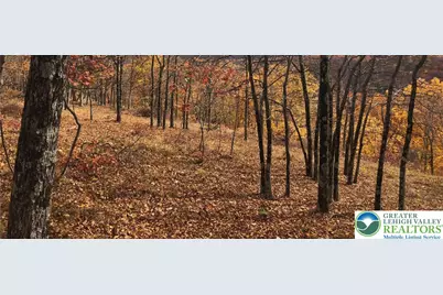 1216 Dorset Drive, Bushkill, PA 18324 - Photo 2