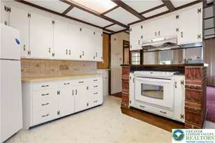 325 W Center St, Nazareth Boro, PA 18064 - Photo 14
