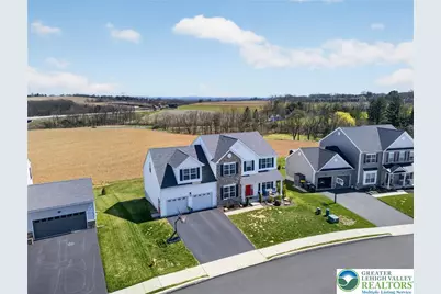 5053 Lilac Drive, North Whitehall Township, PA 18078 - Photo 4