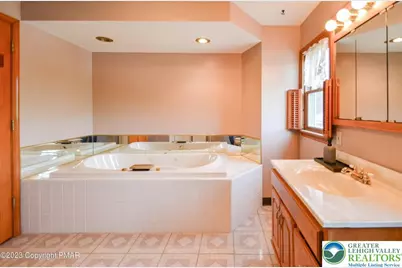 224 Center Avenue, Jim Thorpe Boro, PA 18229 - Photo 10