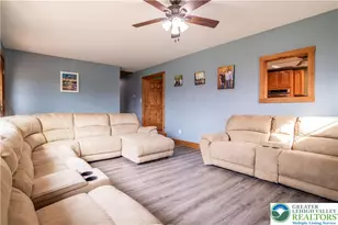 4043 Manor Dr, Hamilton Twp, PA 18360 - Photo 2