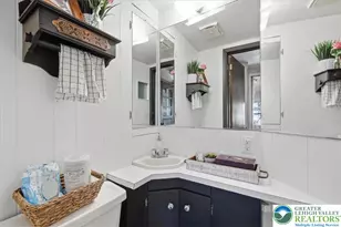 3225 S Front St, Whitehall Township, PA 18052 - Photo 24