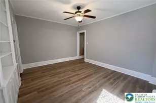 517 W Norwegian St, Pottsville, PA 17901 - Photo 6