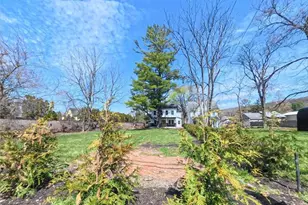 41 S 2nd St, Emmaus Boro, PA 18049 - Photo 2