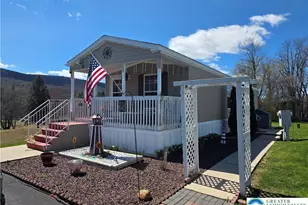 210 Autimn Ln, East Penn Twp, PA 18235 - Photo 2