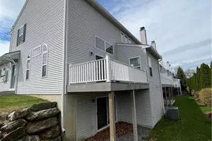 351 Hawthorne Ln, Whitehall Township, PA 18052 - Photo 6