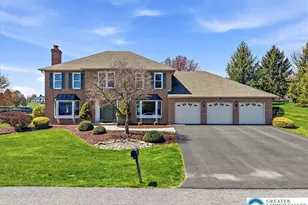 491 Magnolia Ln, Lower Nazareth Twp, PA 18064 - Photo 4