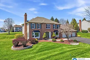 491 Magnolia Ln, Lower Nazareth Twp, PA 18064 - Photo 2