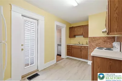 819 Chestnut Street, Emmaus Boro, PA 18049 - Photo 10