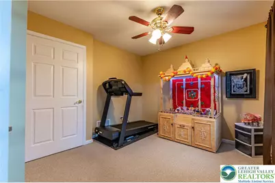 4035 Ross Road, Bethlehem Township, PA 18020 - Photo 6