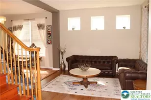 1035 Jervin Ct, South Whitehall Township, PA 18104 - Photo 4