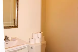 1035 Jervin Ct, South Whitehall Township, PA 18104 - Photo 12