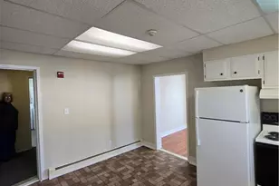 11 Columbus St, Roseto Boro, PA 18013 - Photo 8