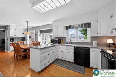 2953 Parkview Lane, Salisbury Township, PA 18103 - Photo 24