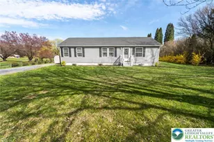 838 S Dogwood Rd, Lehigh Township, PA 18088 - Photo 2