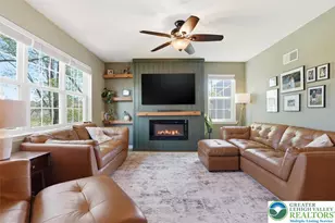 1611 Abigail Ln, South Whitehall Township, PA 18104 - Photo 4