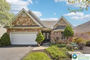 5 Nottingham Ln, Easton, PA 18045 - Photo 2