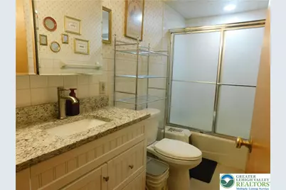 552 Washington Avenue, Bethlehem City, PA 18017 - Photo 16