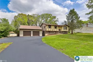 3032 Center St, Bethlehem City, PA 18017 - Photo 2