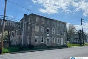 102 Penn St, Lenhartsville Boro, PA 19534 - Photo 2