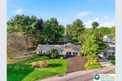 1319 Overlook Road, Whitehall Township, PA 18052 - Photo 6