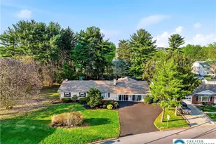 1319 Overlook Rd, Whitehall Township, PA 18052 - Photo 6