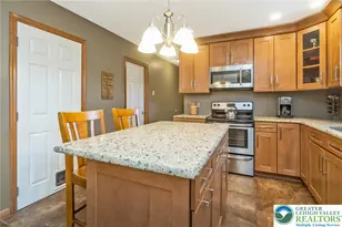 631 Bishops Pl, Lehigh Township, PA 18067 - Photo 28