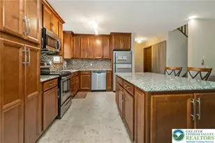276 Spicebush Dr, Stroud Twp, PA 18301 - Photo 4
