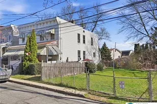 22 Schoolhouse Ln, Wilkes Barre, PA 18702 - Photo 4