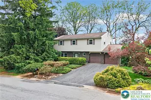 1189 Bluestone Dr, Hanover Twp, PA 18017 - Photo 2