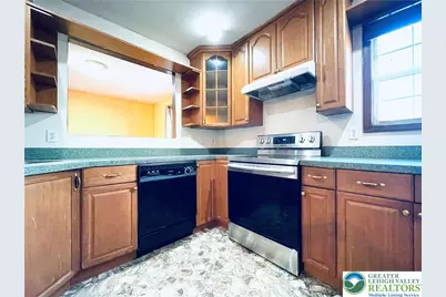 3529 Peak Drive, Coolbaugh Twp, PA 18466 - Photo 8
