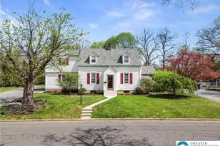 657 Beverly Dr, South Whitehall Township, PA 18104 - Photo 2