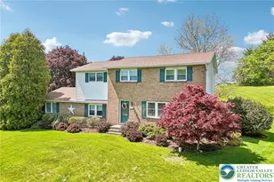 574 Carol Ln, Moore Township, PA 18014 - Photo 4