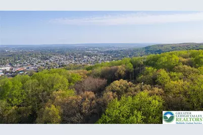 4825 S Mountain Drive, Upper Milford Township, PA 18049 - Photo 6