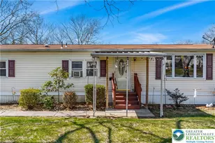 1 Woodsdale Ct, Moore Township, PA 18014 - Photo 2