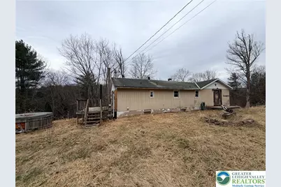 260 Creek Road, Wapwallopen, PA 18660 - Photo 2
