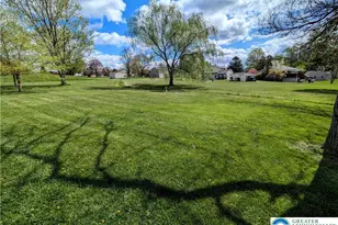 379 Valley Hi Ct, Lehigh Township, PA 18088 - Photo 36