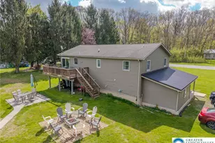 4556 Chestnut Dr, Lower Mt Bethel Twp, PA 18013 - Photo 4