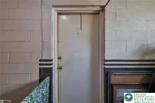 802 W Berwick St, Easton, PA 18042 - Photo 36