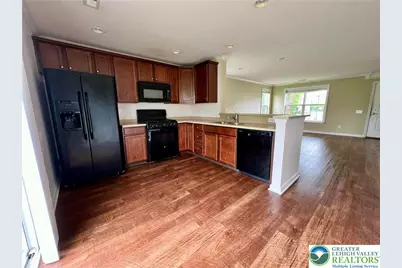 8395 Saylor Court, Upper Macungie Township, PA 18031 - Photo 4