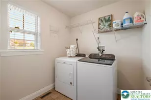 208 E Dell Rd, Bushkill Twp, PA 18014 - Photo 20