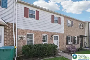 5626 Greens Dr, Lower Macungie Township, PA 18106 - Photo 2