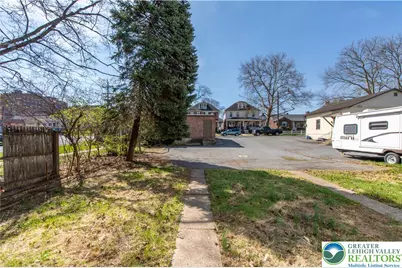 2202 Northampton Street, Wilson Boro, PA 18042 - Photo 4