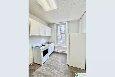122 N 8th Street #B, Allentown City, PA 18101 - Photo 4