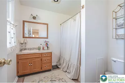 4617 N Hedgerow Drive, Lower Macungie Township, PA 18103 - Photo 20