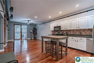 11 W 2nd St, Bethlehem City, PA 18015 - Photo 4